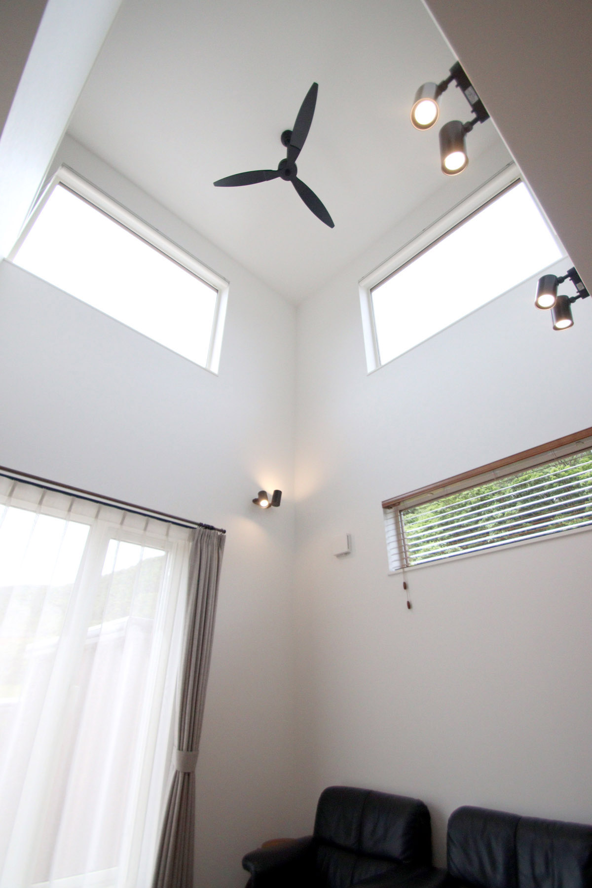 010-吹き抜け-001